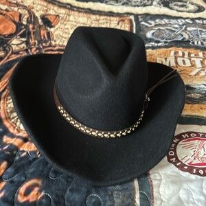 House of Harlow 1960 hat